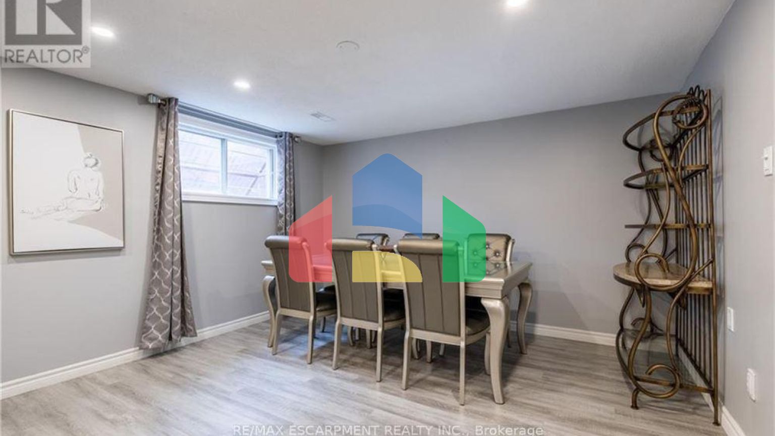 Residential - Single Family Home - Hamilton, Canada - Canada