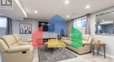 Residential - Single Family Home - Hamilton, Canada - Canada