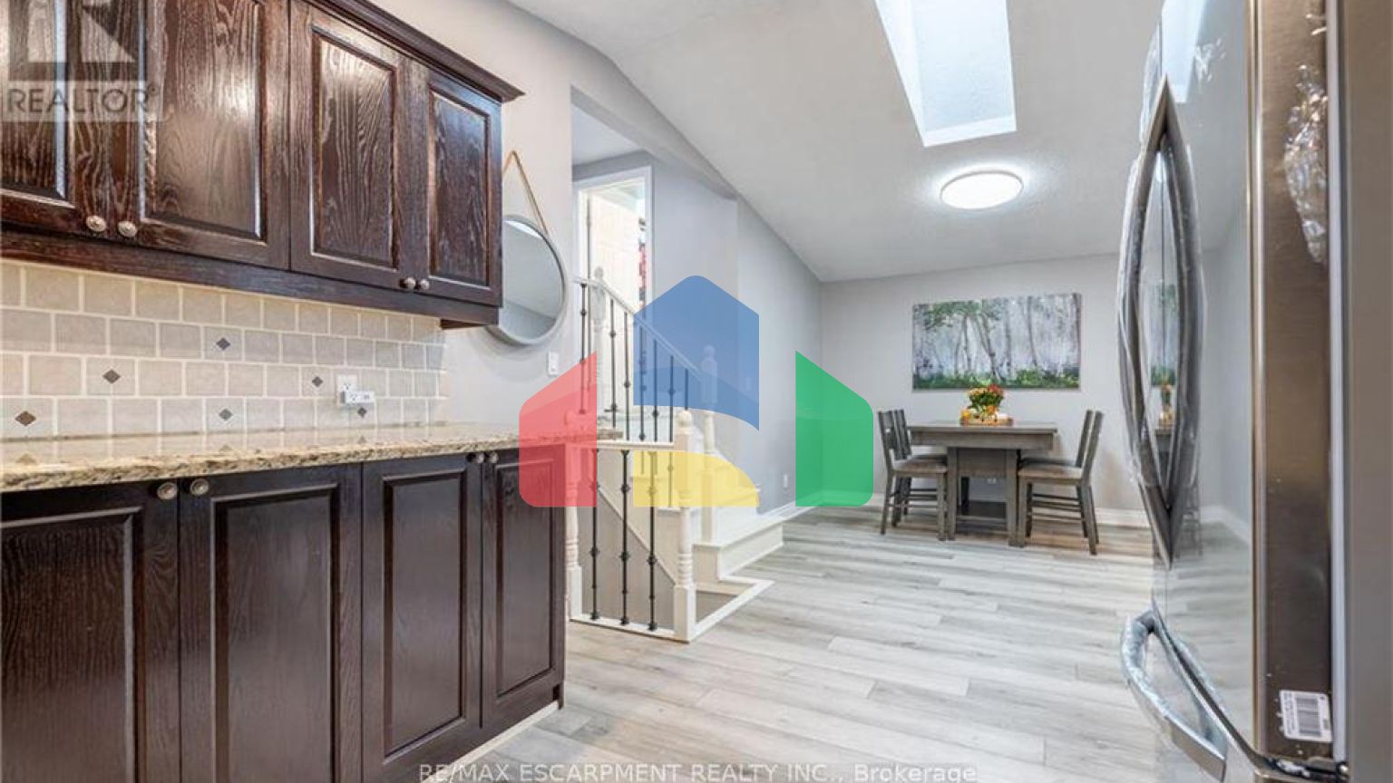 Residential - Single Family Home - Hamilton, Canada - Canada