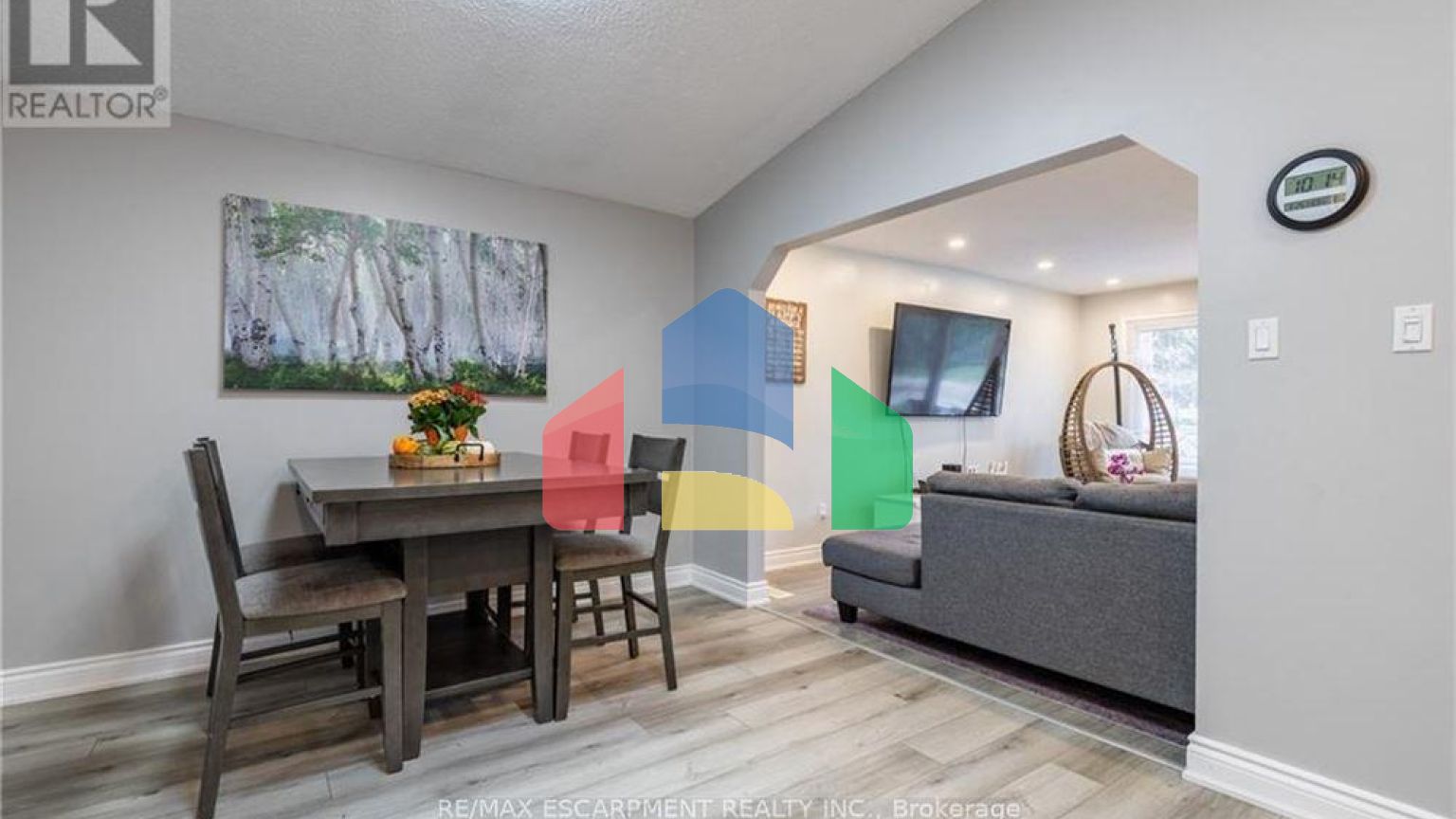 Residential - Single Family Home - Hamilton, Canada - Canada