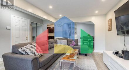 Residential - Single Family Home - Hamilton, Canada - Canada