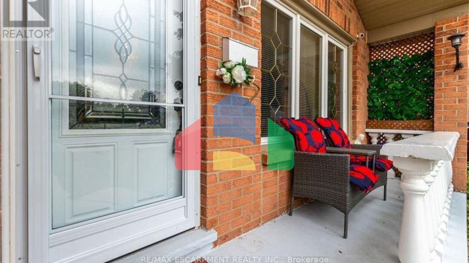 Residential - Single Family Home - Hamilton, Canada - Canada