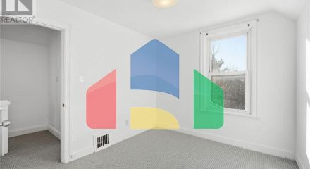 Residential - Single Family Home - Hamilton, Canada - Canada