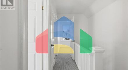 Residential - Single Family Home - Hamilton, Canada - Canada