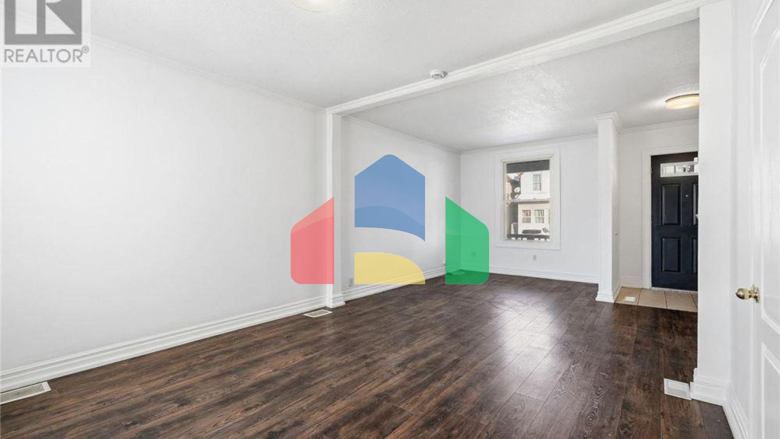 Residential - Single Family Home - Hamilton, Canada - Canada