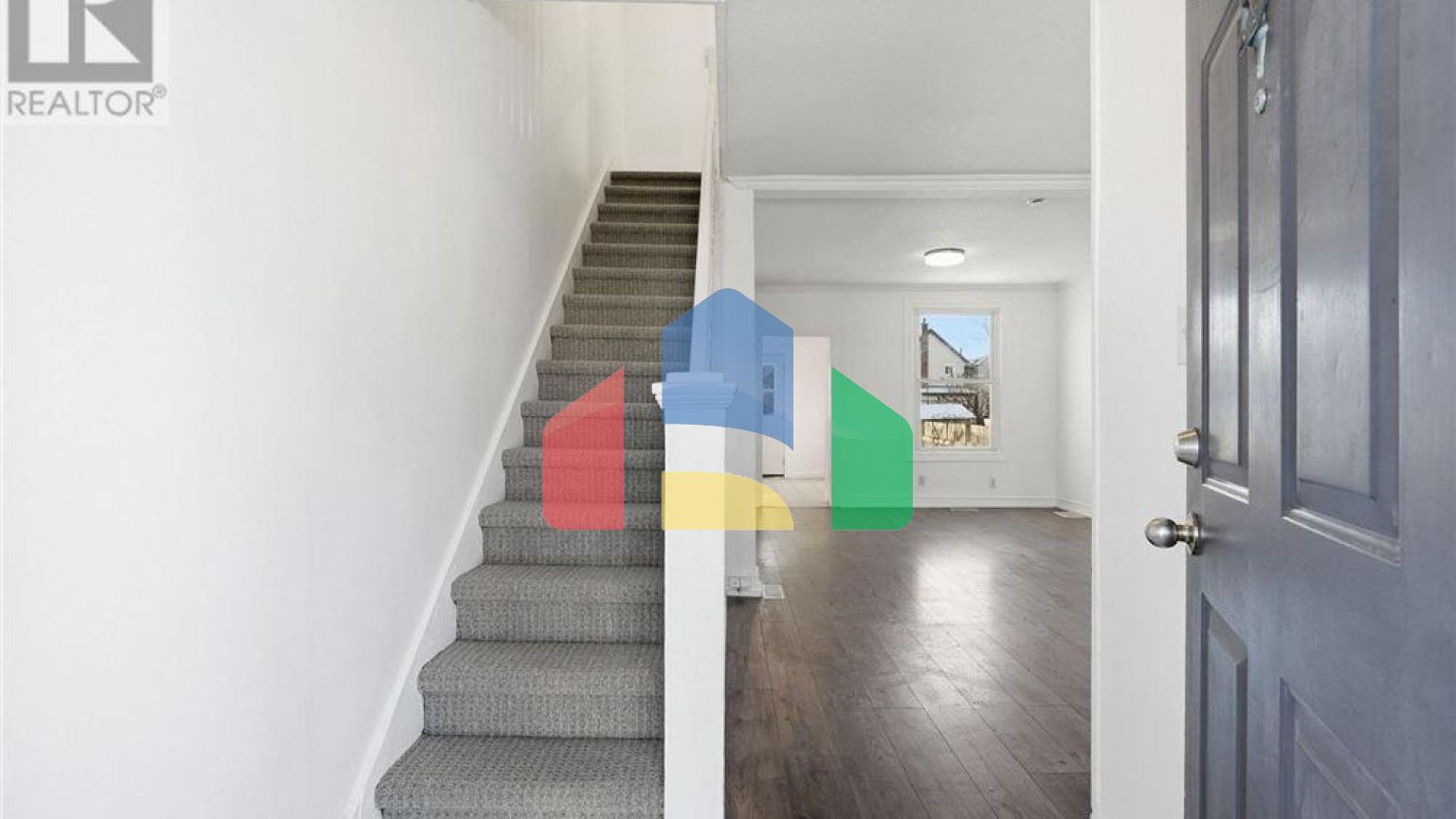 Residential - Single Family Home - Hamilton, Canada - Canada