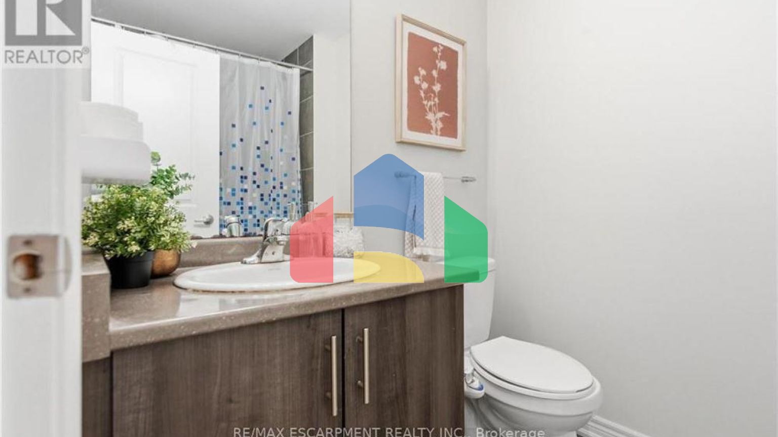 Residential - Single Family Home - Hamilton, Canada - Canada