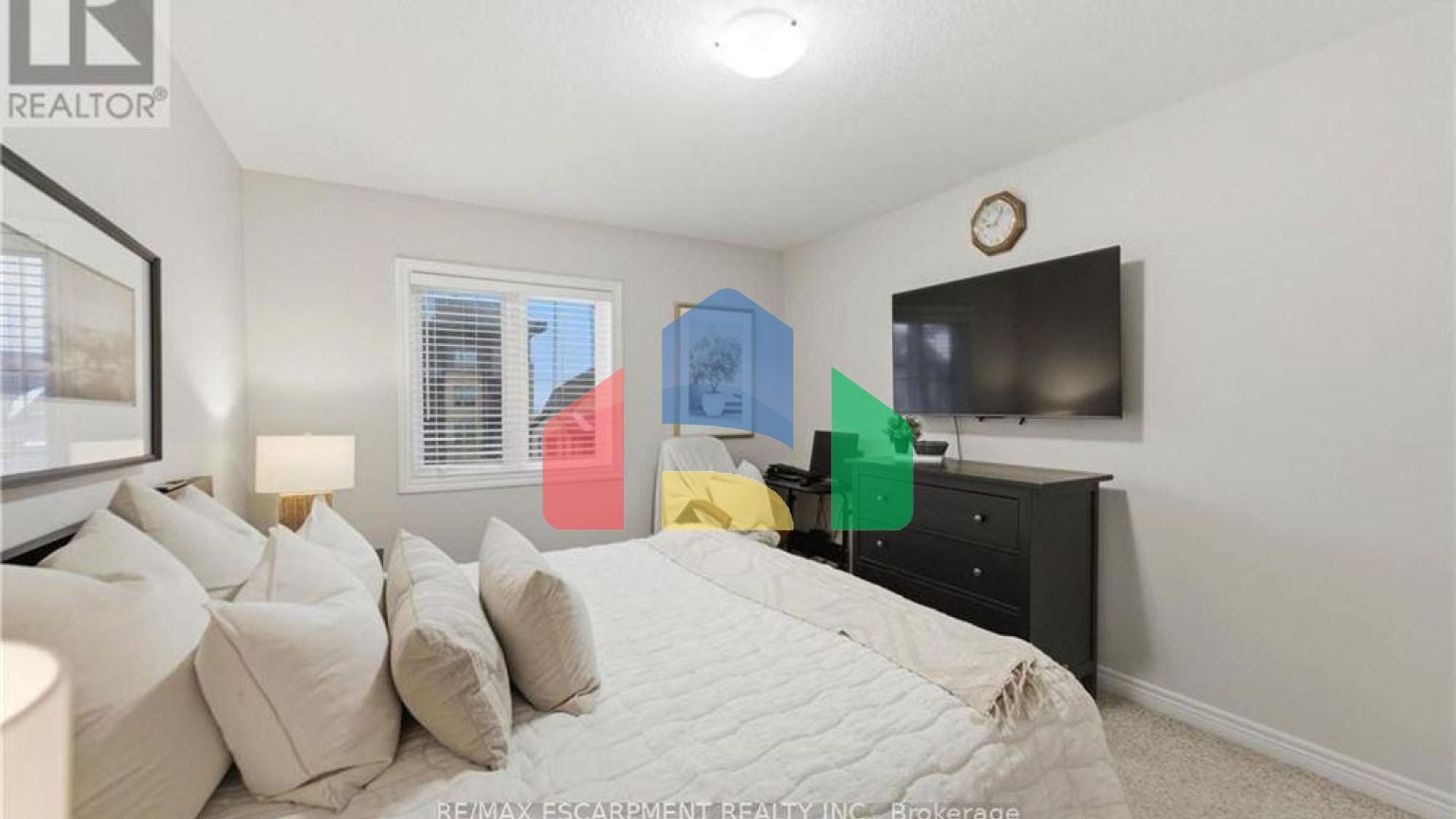 Residential - Single Family Home - Hamilton, Canada - Canada