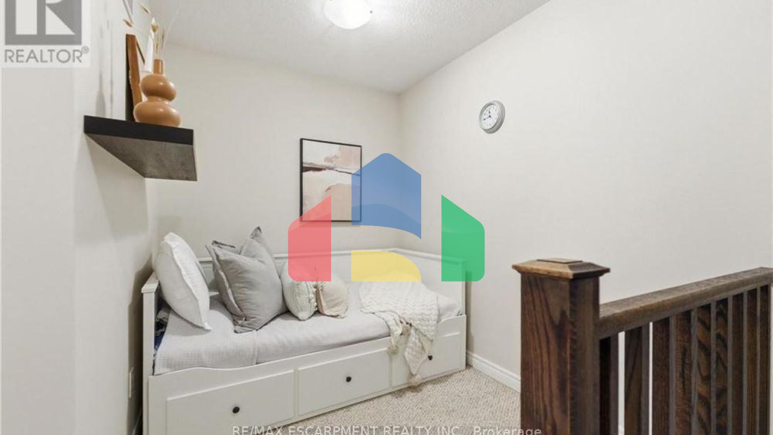 Residential - Single Family Home - Hamilton, Canada - Canada