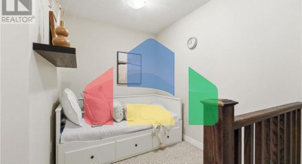 Residential - Single Family Home - Hamilton, Canada - Canada