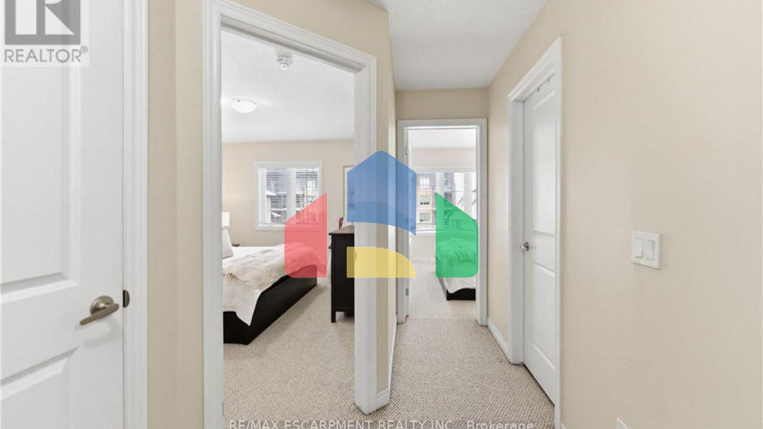 Residential - Single Family Home - Hamilton, Canada - Canada