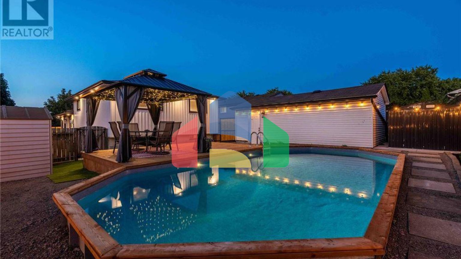 Residential - Single Family Home - Hamilton, Canada - Canada