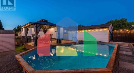 Residential - Single Family Home - Hamilton, Canada - Canada