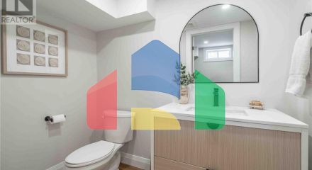 Residential - Single Family Home - Hamilton, Canada - Canada