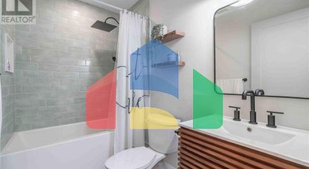 Residential - Single Family Home - Hamilton, Canada - Canada