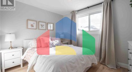 Residential - Single Family Home - Hamilton, Canada - Canada