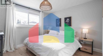 Residential - Single Family Home - Hamilton, Canada - Canada