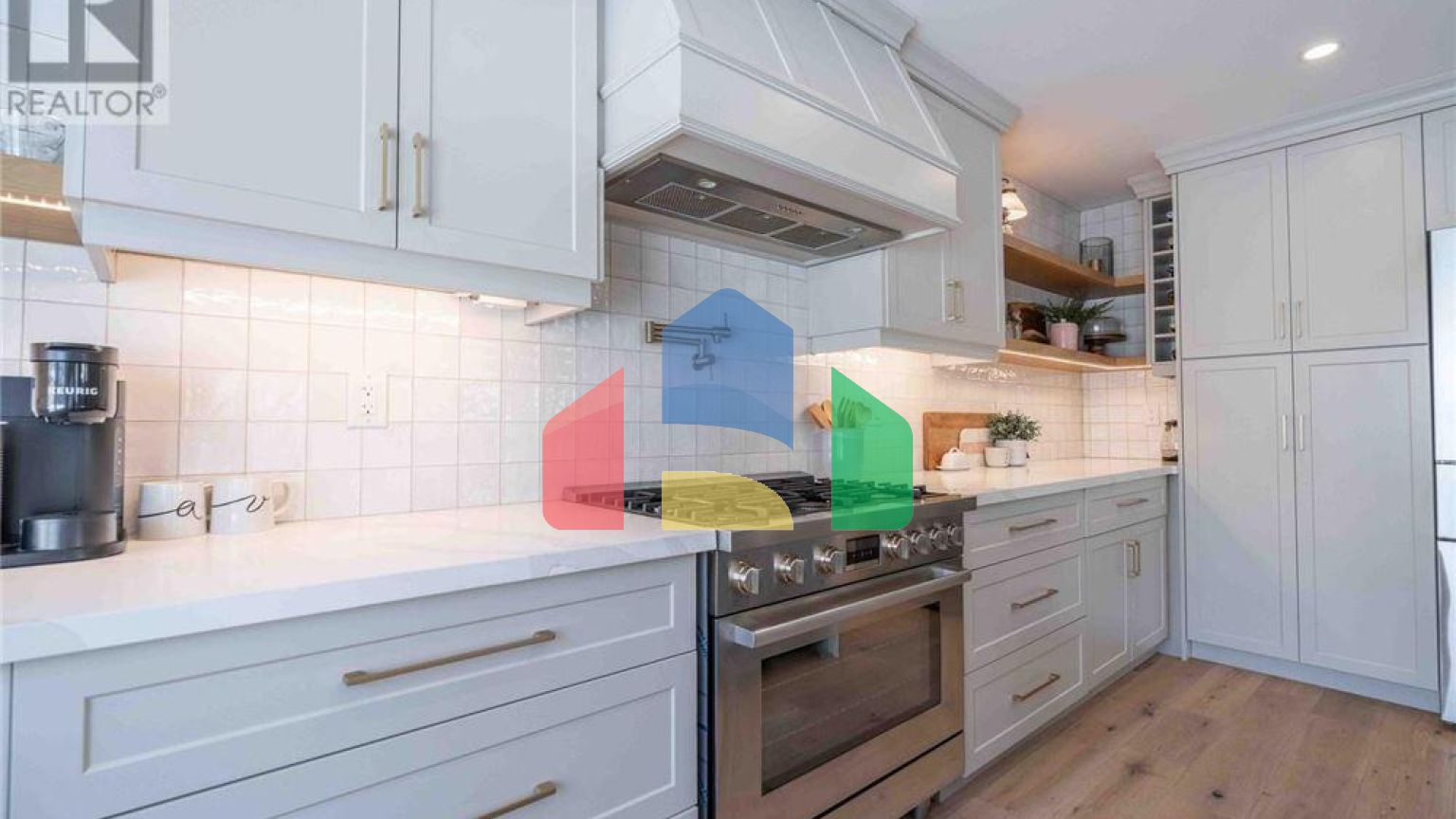 Residential - Single Family Home - Hamilton, Canada - Canada