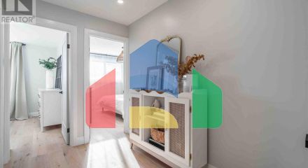 Residential - Single Family Home - Hamilton, Canada - Canada