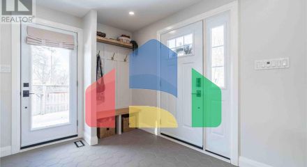 Residential - Single Family Home - Hamilton, Canada - Canada