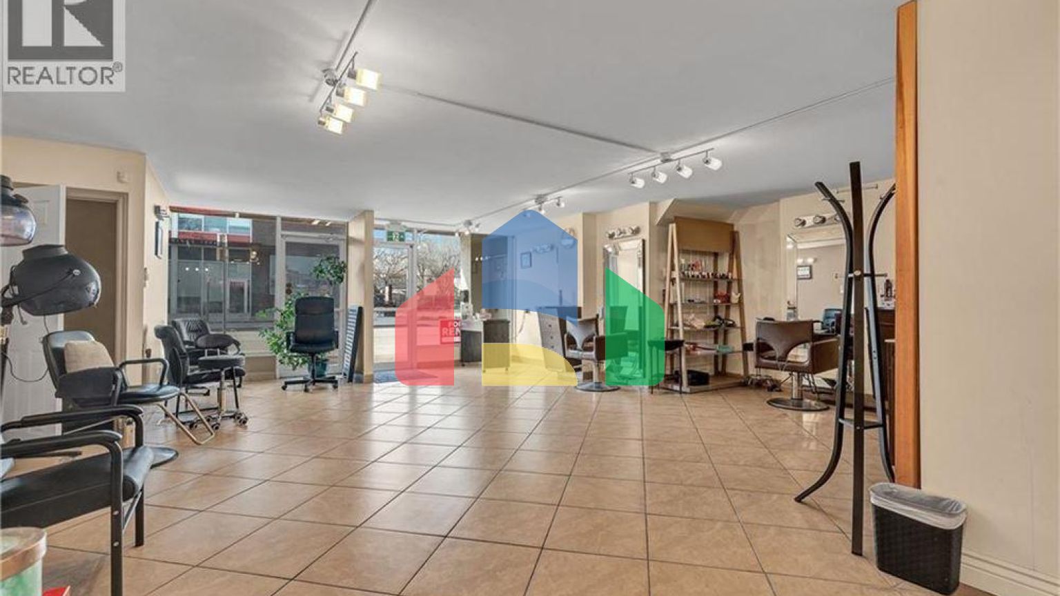 Residential - Multi-Family - Hamilton, Canada - Canada