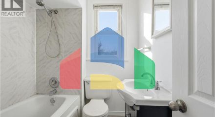 Residential - Single Family Home - Hamilton, Canada - Canada