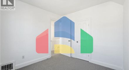 Residential - Single Family Home - Hamilton, Canada - Canada