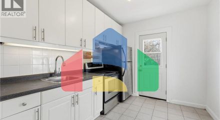 Residential - Single Family Home - Hamilton, Canada - Canada