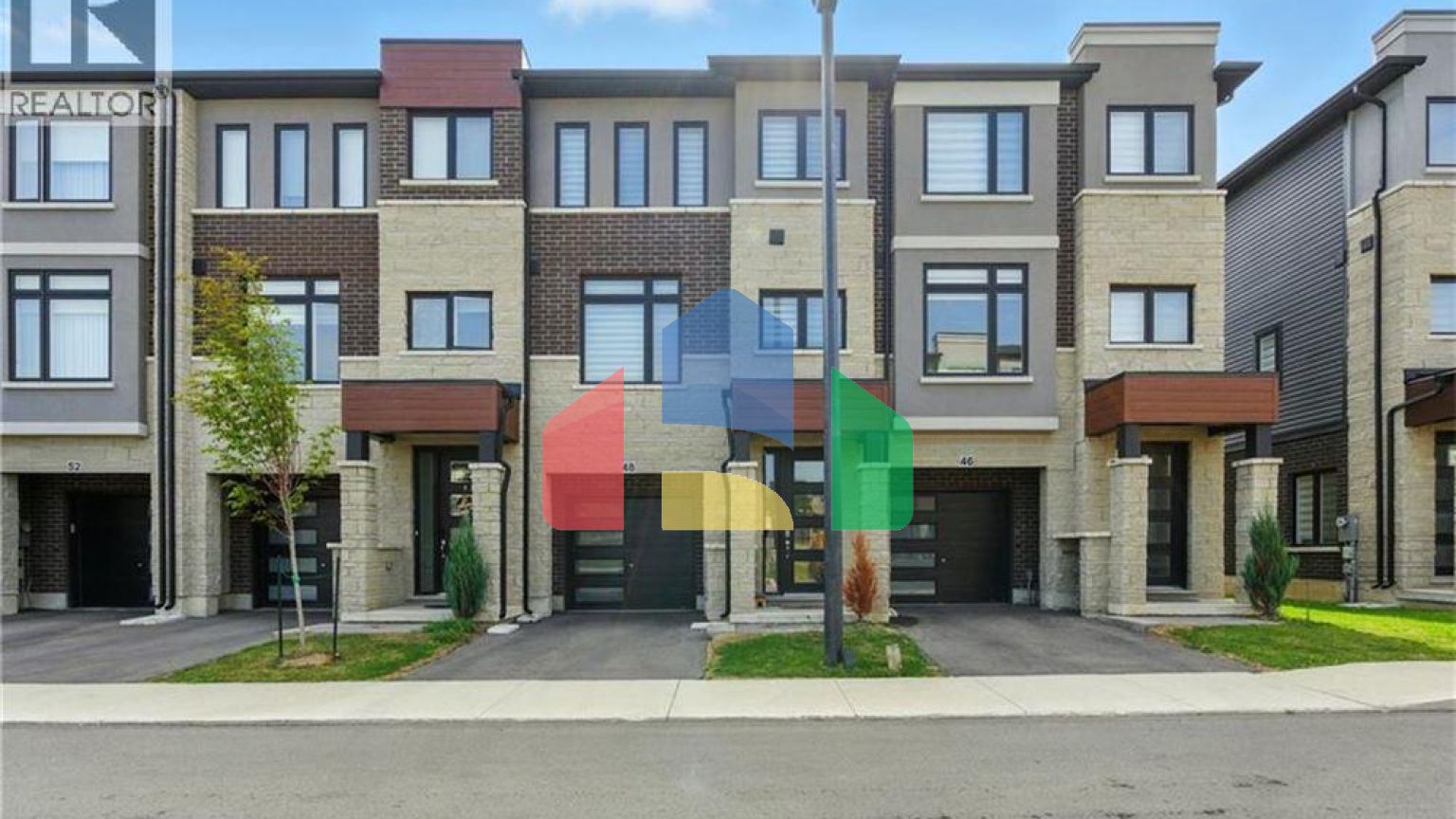 Residential - Single Family Home - Hamilton, Canada - Canada