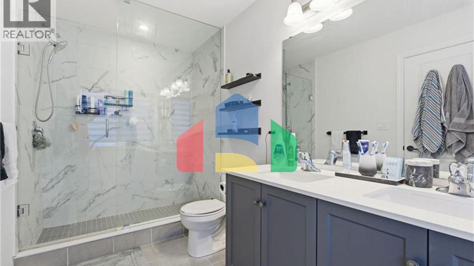 Residential - Single Family Home - Hamilton, Canada - Canada