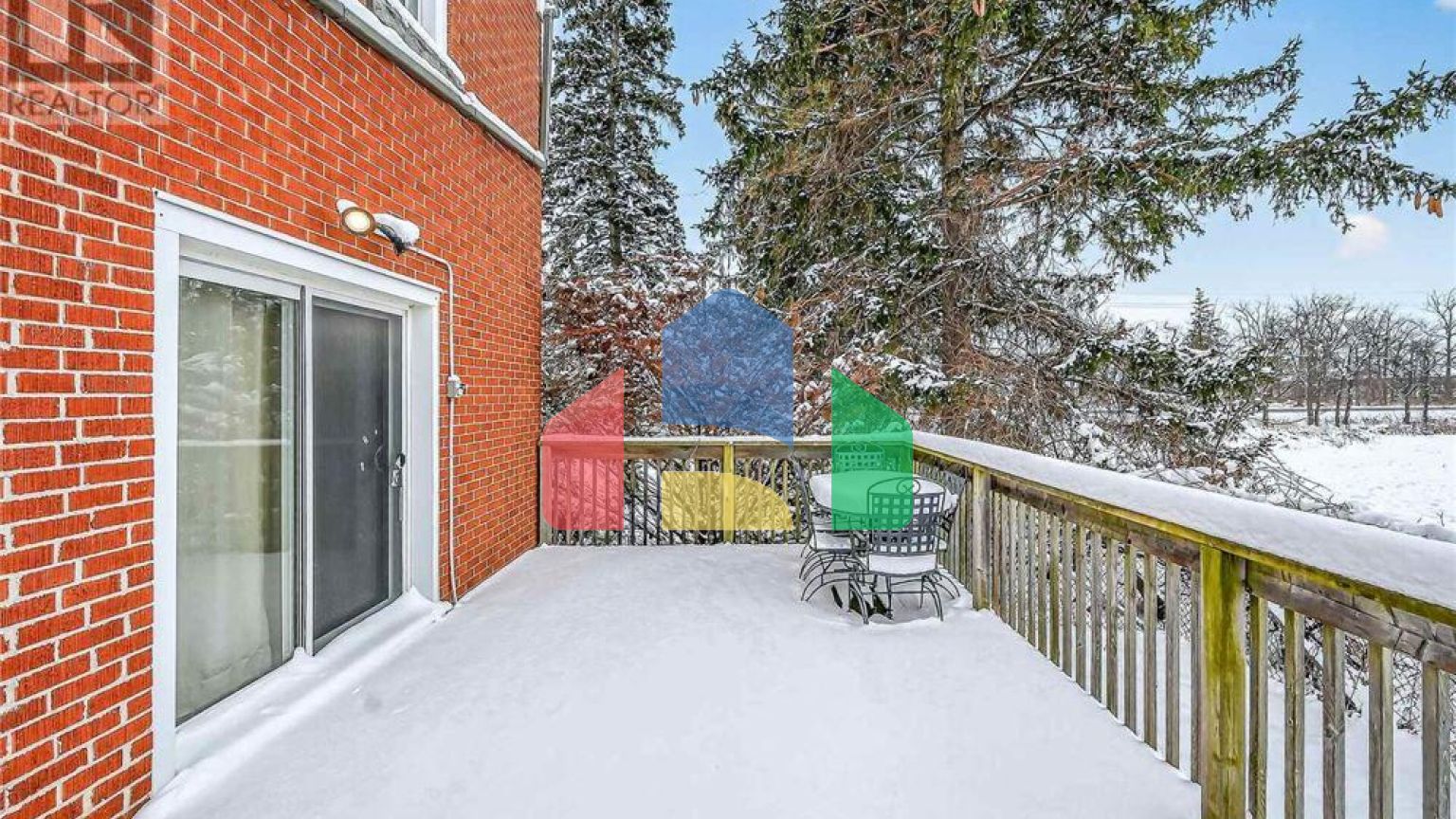 Residential - Single Family Home - Hamilton, Canada - Canada