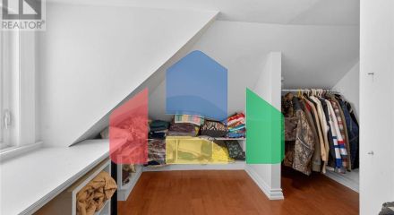 Residential - Single Family Home - Hamilton, Canada - Canada