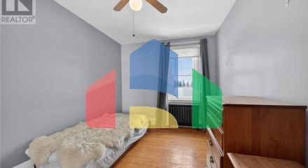 Residential - Single Family Home - Hamilton, Canada - Canada