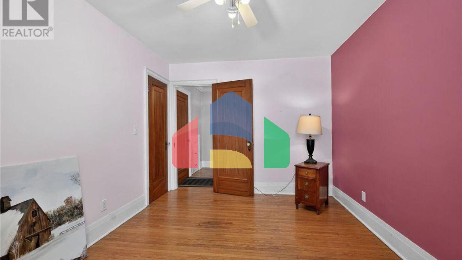 Residential - Single Family Home - Hamilton, Canada - Canada