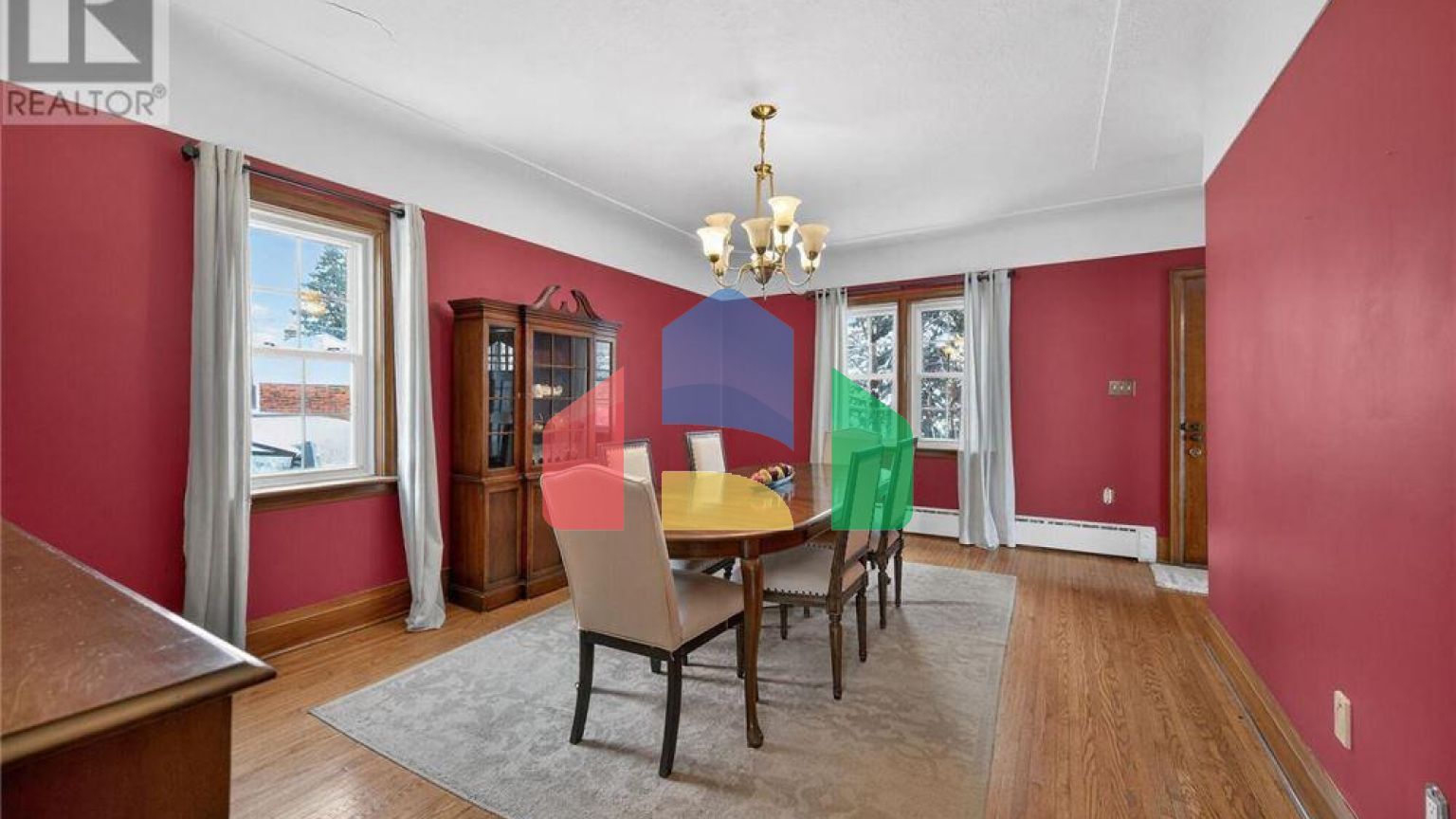 Residential - Single Family Home - Hamilton, Canada - Canada