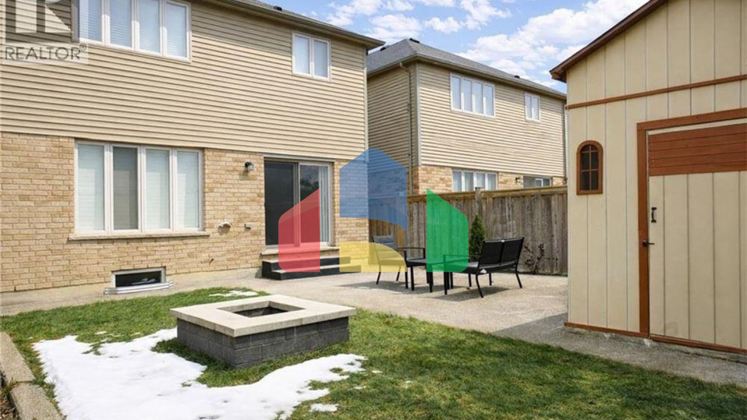 Residential - Single Family Home - Hamilton, Canada - Canada