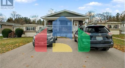 Residential - Single Family Home - Hamilton, Canada - Canada