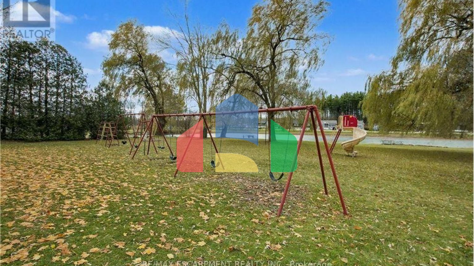 Residential - Single Family Home - Hamilton, Canada - Canada