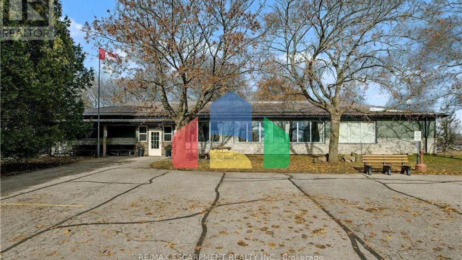 Residential - Single Family Home - Hamilton, Canada - Canada