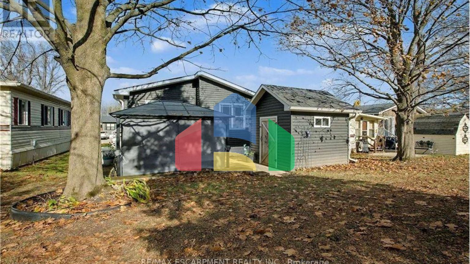 Residential - Single Family Home - Hamilton, Canada - Canada