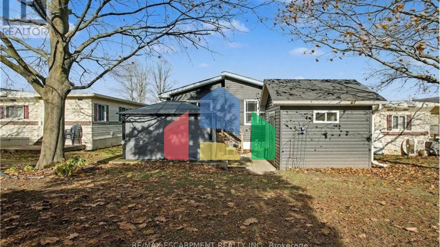 Residential - Single Family Home - Hamilton, Canada - Canada