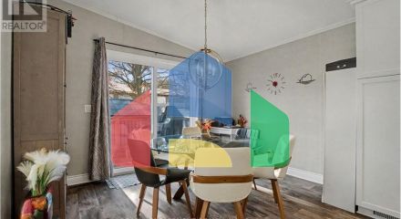 Residential - Single Family Home - Hamilton, Canada - Canada