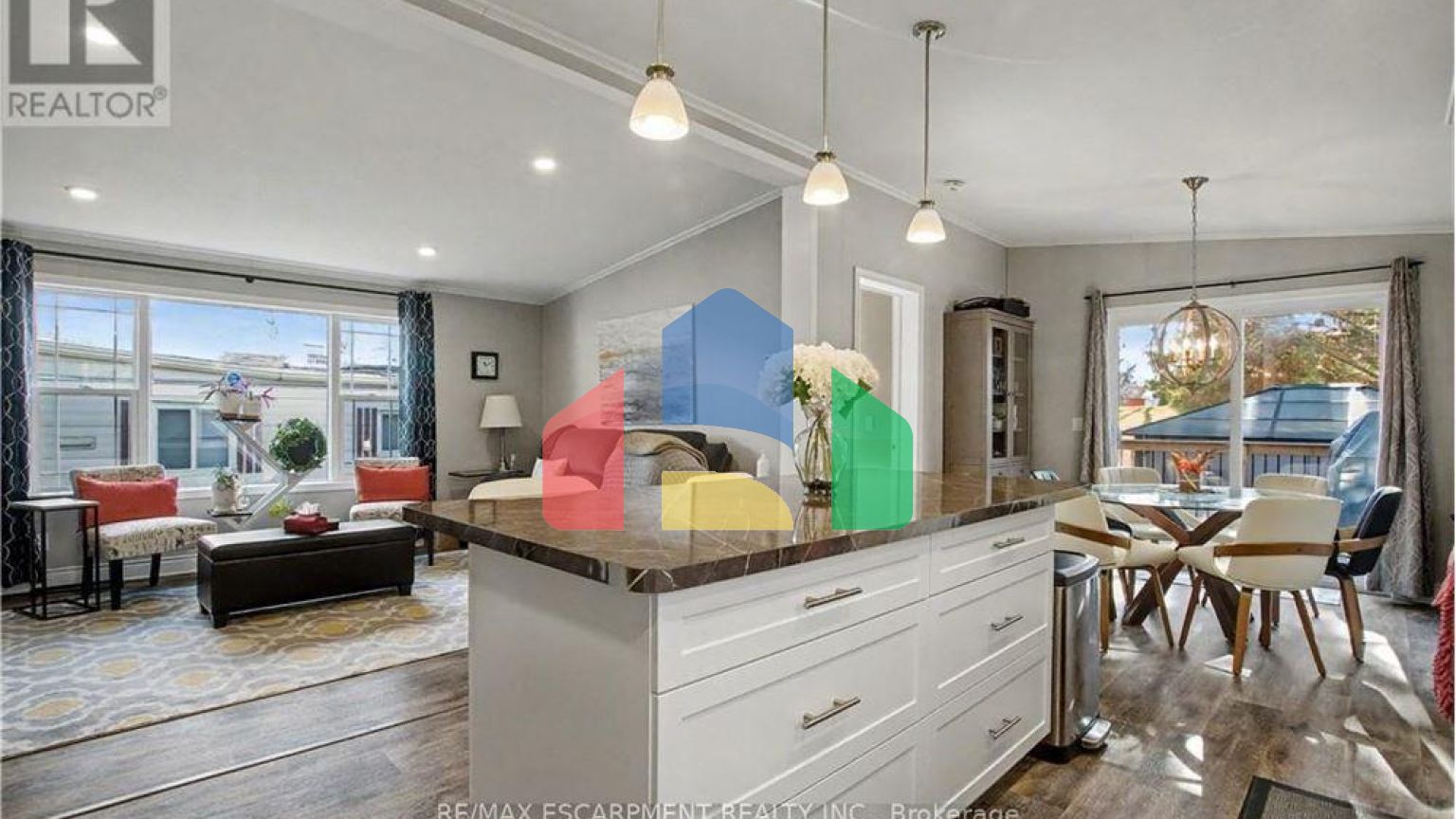 Residential - Single Family Home - Hamilton, Canada - Canada