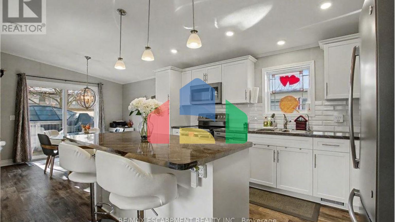 Residential - Single Family Home - Hamilton, Canada - Canada