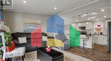 Residential - Single Family Home - Hamilton, Canada - Canada