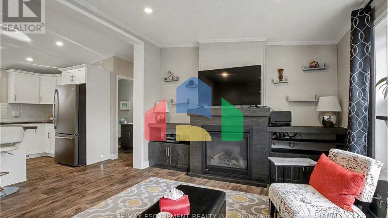 Residential - Single Family Home - Hamilton, Canada - Canada