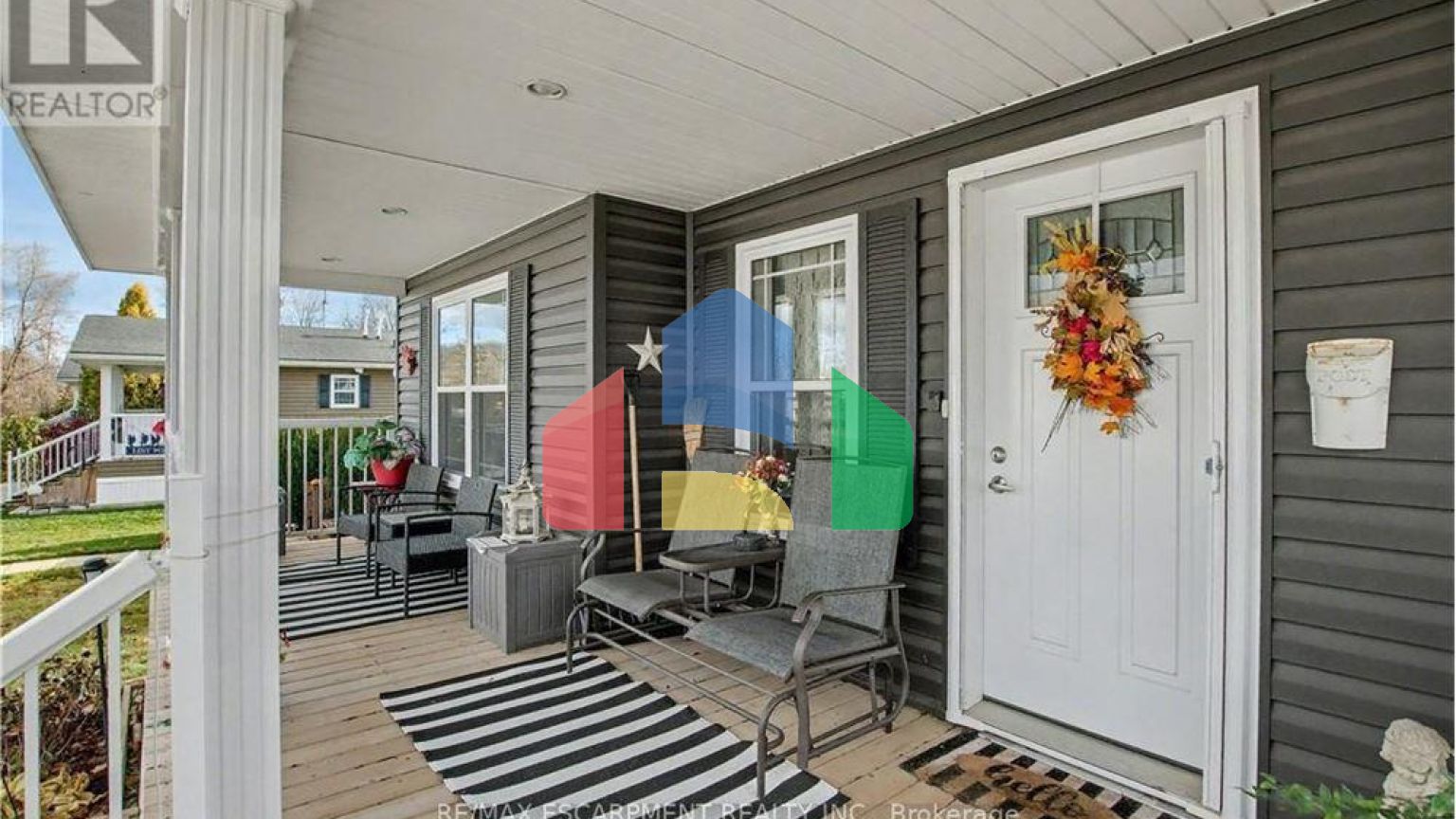 Residential - Single Family Home - Hamilton, Canada - Canada