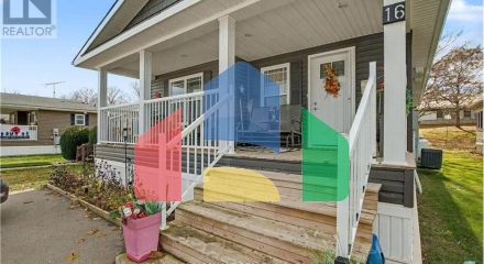 Residential - Single Family Home - Hamilton, Canada - Canada