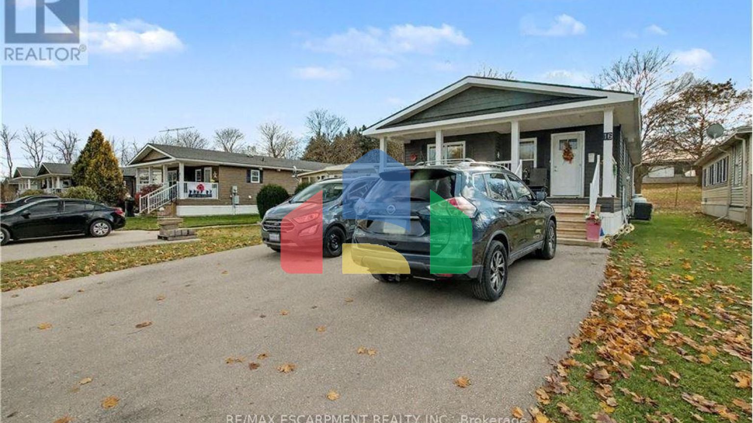 Residential - Single Family Home - Hamilton, Canada - Canada