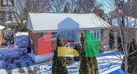 Residential - Single Family Home - Hamilton, Canada - Canada